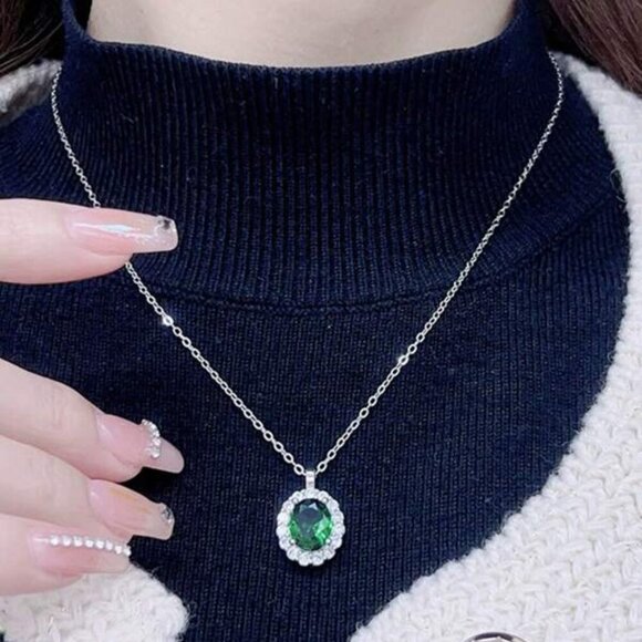 Sterling Silver 925 Emerald Green Halo Jewelry Set (Necklace, Earrings & Ring) - Picture 1 of 3